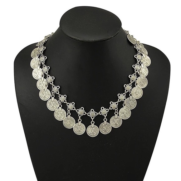 Jewelry - Boho Silver Necklace